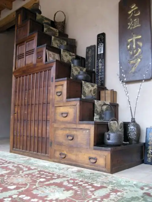 armoire japonaise du style Kaiden Tansu